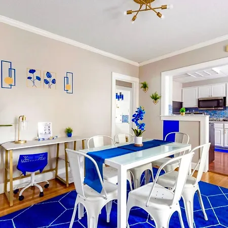 The Sapphire Haven - Your Old Brooklyn Oasis Awaits Families, Couples, Business Travelers Near Downtown With Parking, 300 Mb Wifi & Self Check-In Cleveland Exterior photo