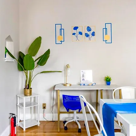 The Sapphire Haven - Your Old Brooklyn Oasis Awaits Families, Couples, Business Travelers Near Downtown With Parking, 300 Mb Wifi & Self Check-In Cleveland Exterior photo