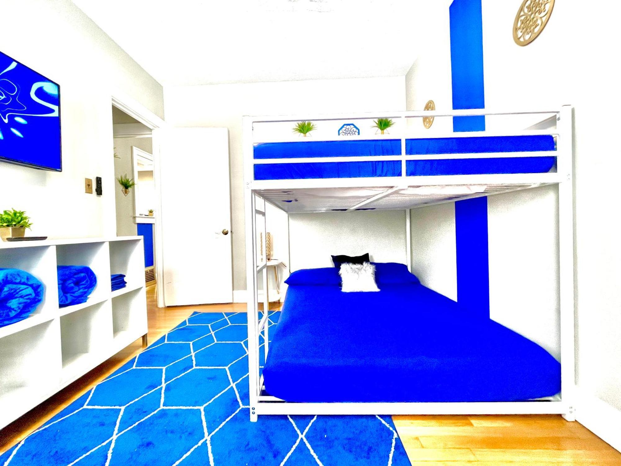 The Sapphire Haven - Your Old Brooklyn Oasis Awaits Families, Couples, Business Travelers Near Downtown With Parking, 300 Mb Wifi & Self Check-in Ferienhaus