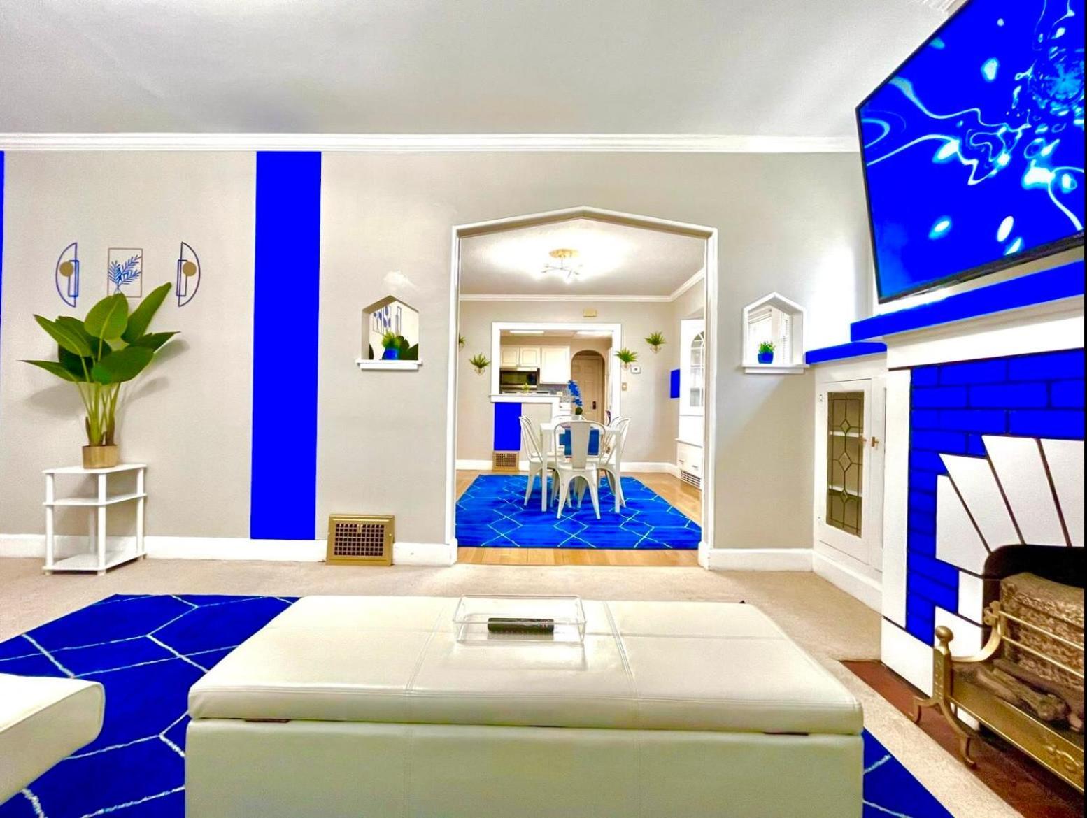 The Sapphire Haven - Your Old Brooklyn Oasis Awaits Families, Couples, Business Travelers Near Downtown With Parking, 300 Mb Wifi & Self Check-in Ferienhaus